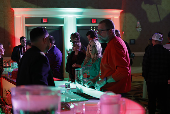 D241214KRXMAS00030SAA