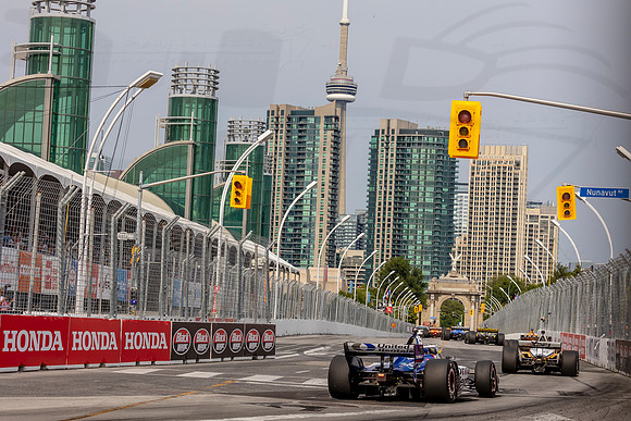 D2207_INDYTO_09725_BLS