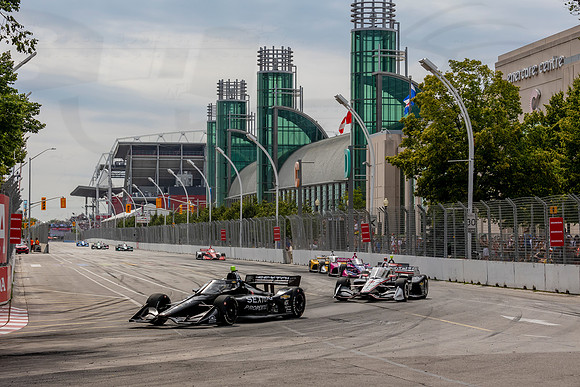 D2207_INDYTO_09674_BLS
