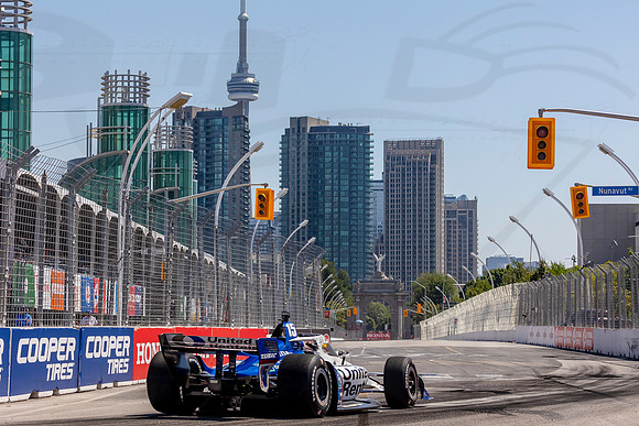 D2207_INDYTO_08853_BLS