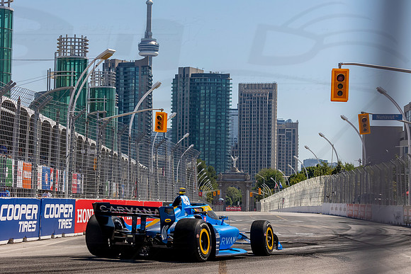 D2207_INDYTO_08854_BLS