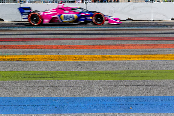 D2207_INDYTO_09234_BLS