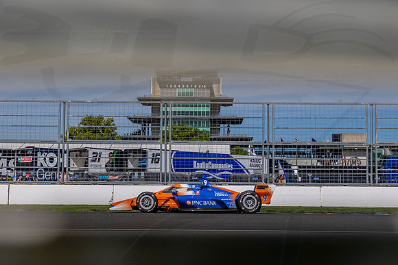 D9912_INDYGGP_16582_BLS