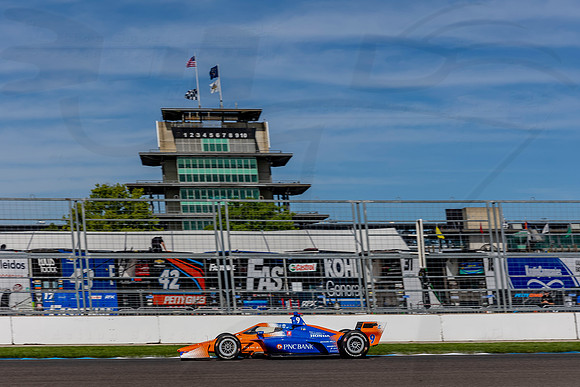 D2207_INDYGGP_16671_BLS