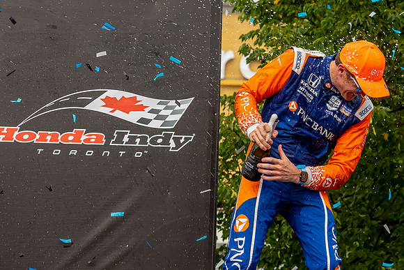 D2207_INDYTO_09772_BLS