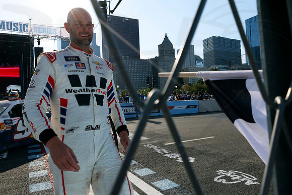 D250705CSR06231SAA