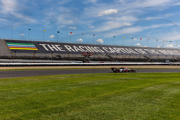 D2207_INDYGGP_16697_BLS