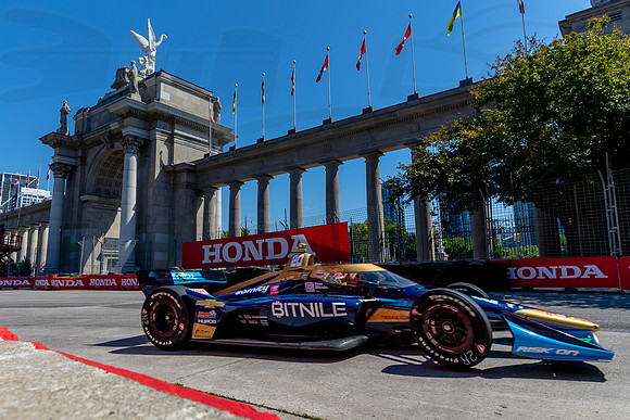 D2207_INDYTO_08839_BLS