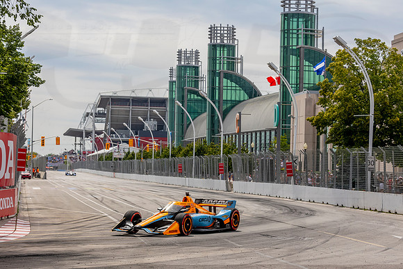 D2207_INDYTO_09671_BLS
