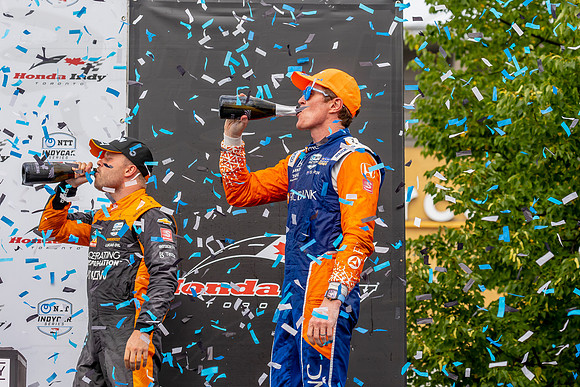 D2207_INDYTO_09778_BLS