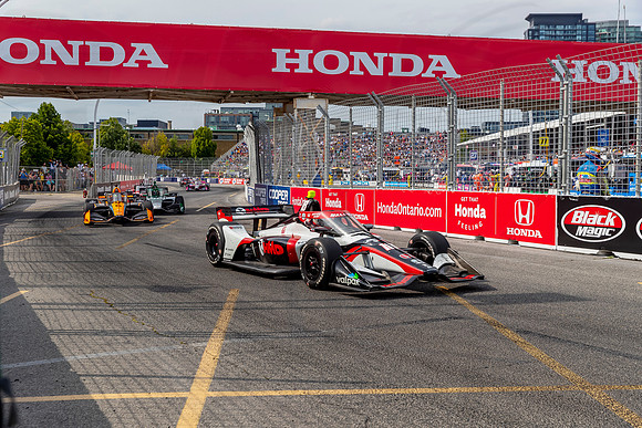 D2207_INDYTO_09736_BLS