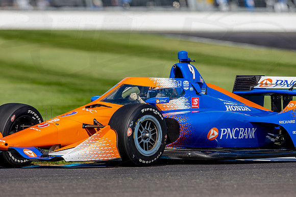 D2207_INDYGGP_16660_BLS