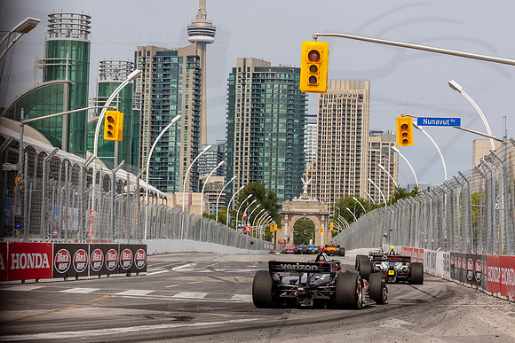 D2207_INDYTO_09712_BLS