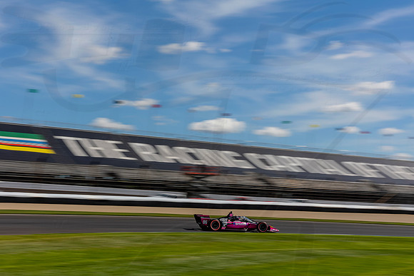 D2207_INDYGGP_16710_BLS