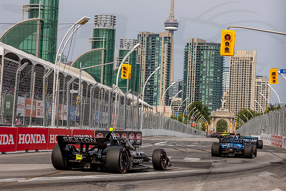 D2207_INDYTO_09728_BLS