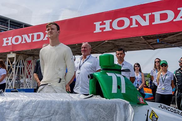 D2207_INDYTO_09327_WGA
