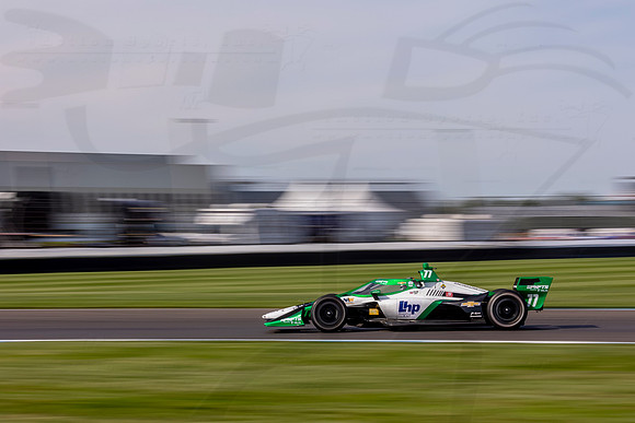 D2207_INDYGGP_16627_BLS