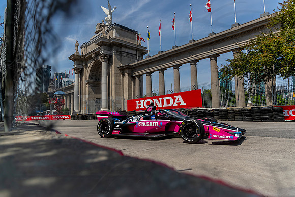 D2207_INDYTO_08577_BKC