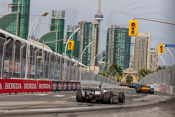 D2207_INDYTO_09726_BLS