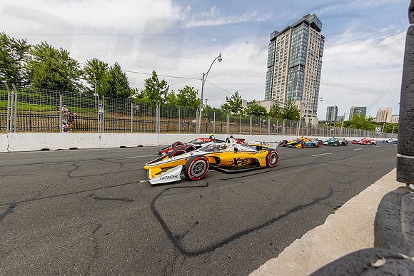 D2207_INDYTO_09631_BLS